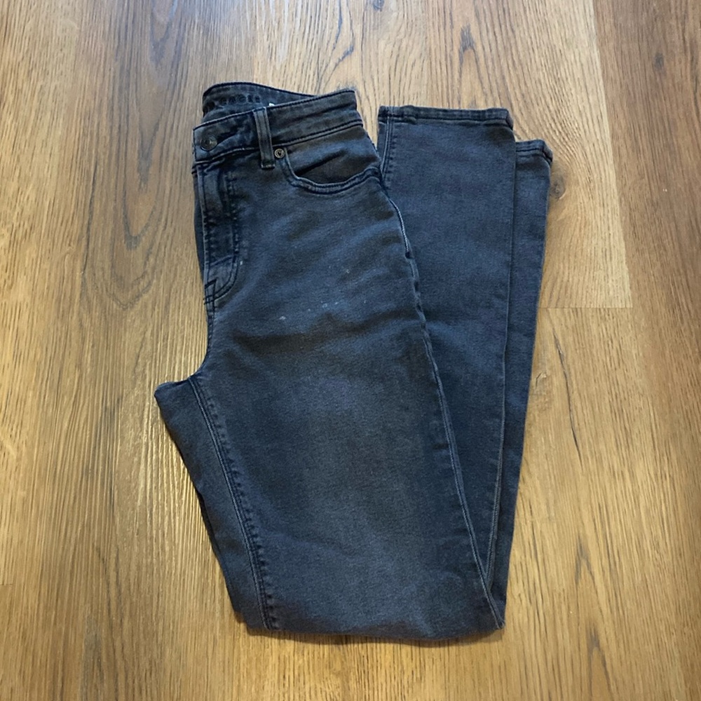 2 for $20! American Eagle Mom Jean
